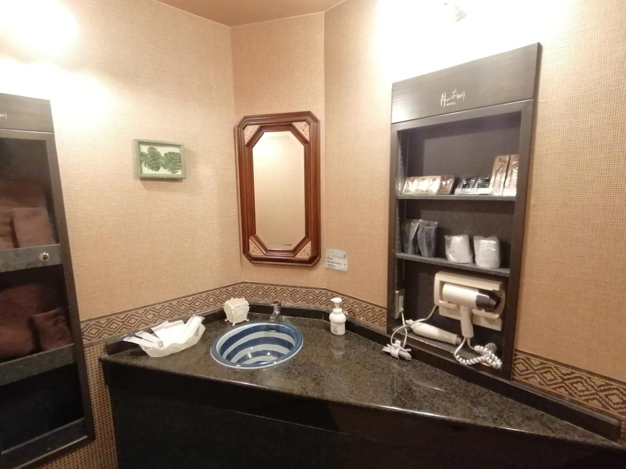 Hotel 月のあかり (Adults Only) Himeji Exterior foto